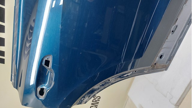 4M8833052C VAG Дверь задняя правая купить в Ровно