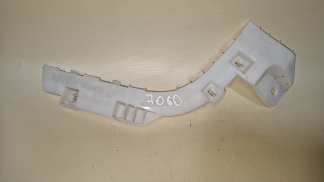 6410D561 MITSUBISHI Направляющая заднего бампера левая купить в Полтава