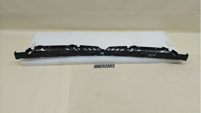 VAG 760807863 Кронштейн бампера заднего центральный в наличии Ужгород