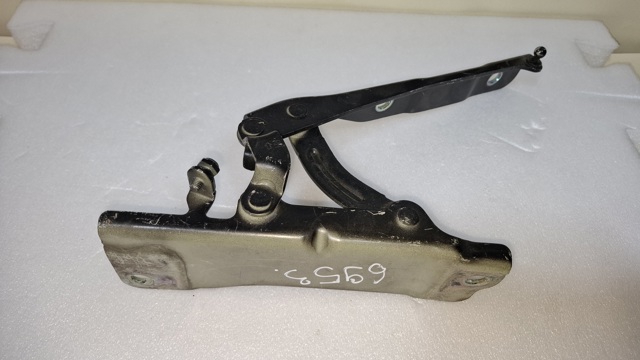 79120D4010 HYUNDAI Петля капота правая купить в Ирпень