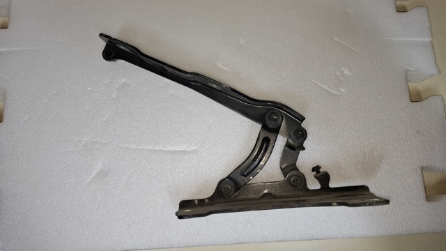 79120D4010 Петля капота правая купить Каменское