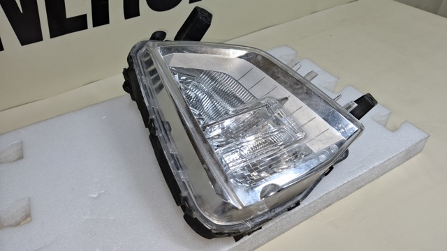 8315A031 MITSUBISHI Фара противотуманная левая купить в Тернополь