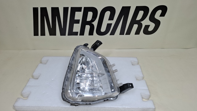 Левая противотуманная фара 8315A031 MITSUBISHI