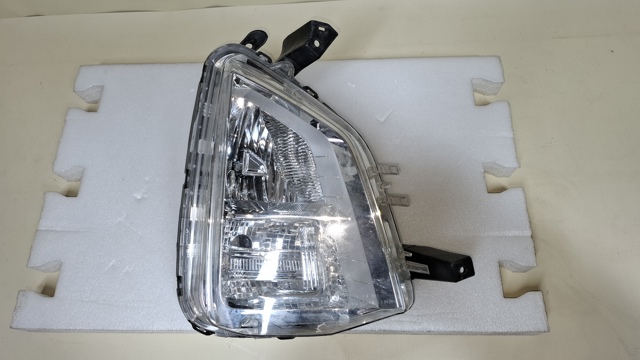 MITSUBISHI 8315A031 Фара противотуманная левая в наличии Хмельницкий