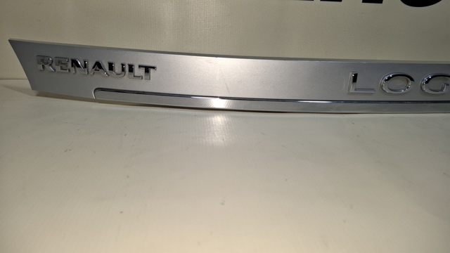 RENAULT 848104029R Накладка крышки багажника в наличии Ужгород