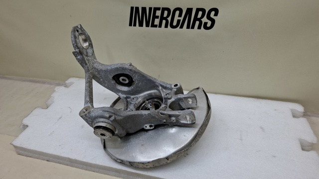 Цапфа поворотная правая 8R0505436C VAG