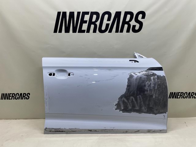 Пассажирская передняя дверь 8W8831052G VAG