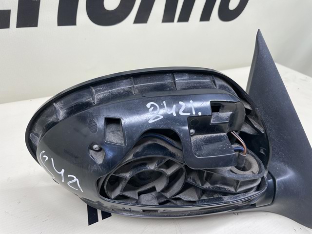 NISSAN 963011KZ1A Зеркало заднего вида правое в наличии Ровно