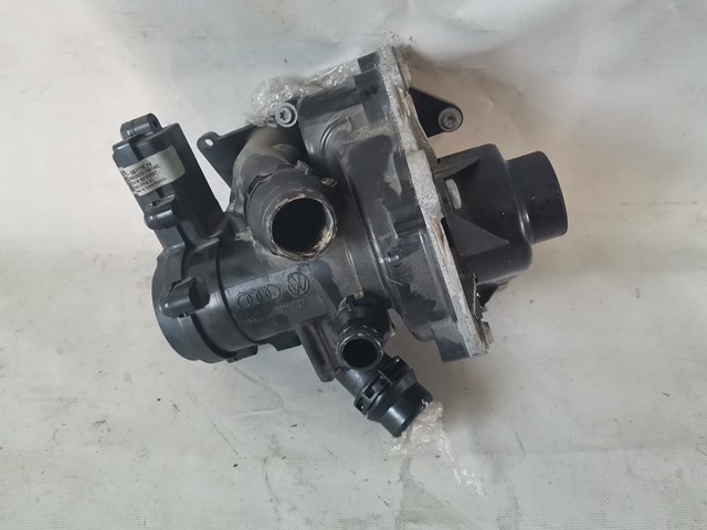 Помпа водяная, корпус 06L121111J VAG