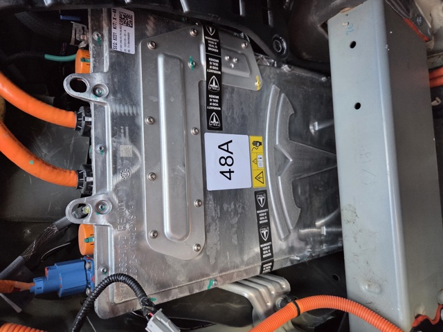 Модуль управления (ЭБУ) заряда основной батареи 105513902A TESLA