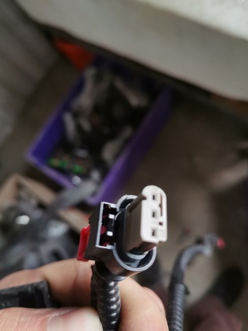 106795900E TESLA Кабель (провод) парктроника бампера заднего купить в Украина