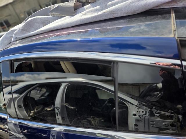 1069537E0A TESLA Дверь задняя левая купить в Чернигов