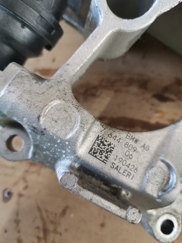 BMW 11517644809 Помпа водяная (насос) охлаждения, в сборе с корпусом в наличии Киев