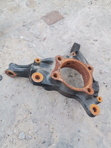 SUBARU 28313AN02A Цапфа (поворотный кулак) передний правый в наличии Черкассы