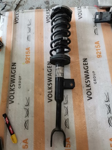Амортизатор подвески передний левый 31316866591 BMW