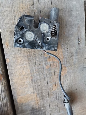 4G0823509D VAG Замок капота купить в Запорожье