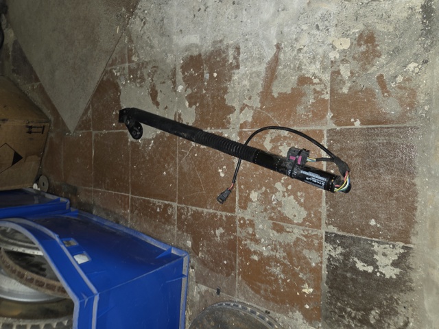 Газовый упор багажника 4G8827851F VAG