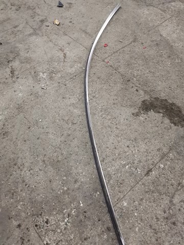 Накладка крыши левая 4G8853703A2ZZ VAG