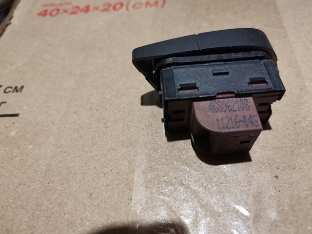 4G8962108 VAG Выключатель центрального замка купить в Харьков