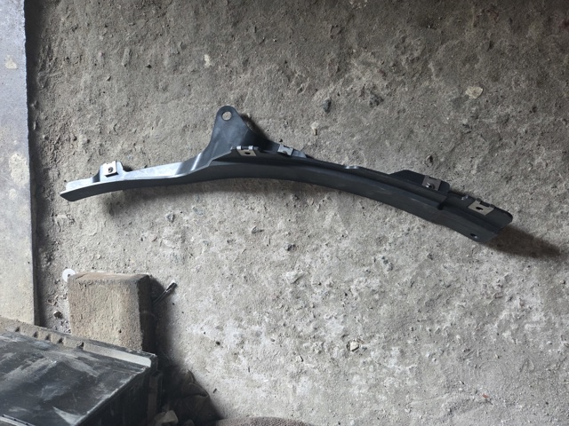 4M0853888C VAG Спойлер переднего бампера правый купить в Ровно