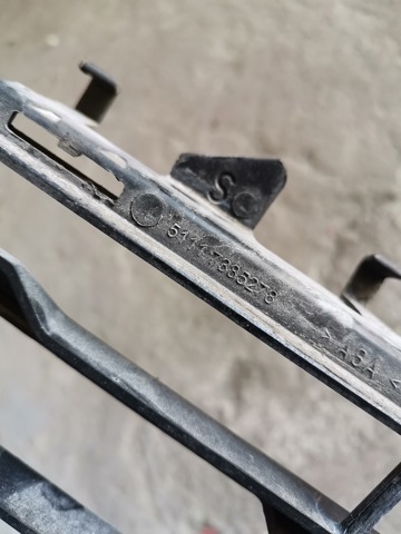 51117385278 BMW Решетка бампера переднего правая купить в Харьков