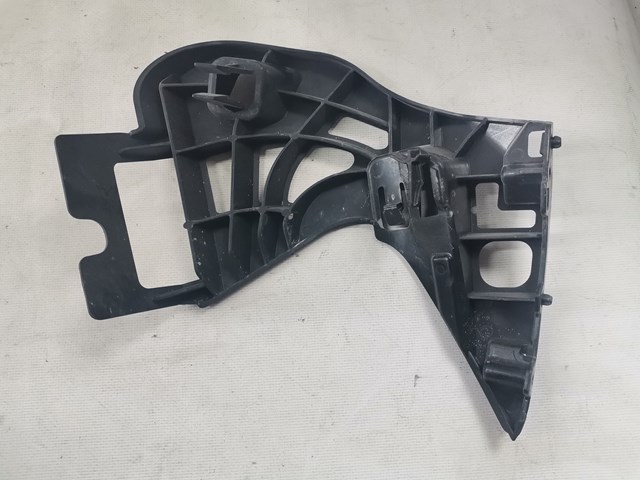 51117385348 BMW Кронштейн бампера переднего правый купить в Павлоград