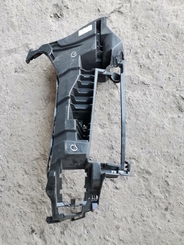 Крепление противотуманки правой 51117399978 BMW