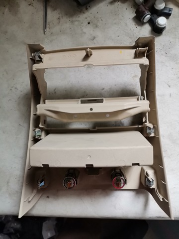 BMW 51166833804 Накладка декоративная центральной консоли в наличии Черновцы