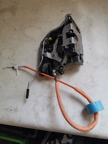 51227281942 BMW Замок двери задней правой купить в Житомир