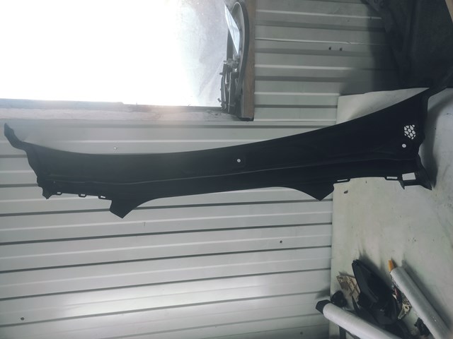 Водосток лобового стекла, жабо 51717388714 BMW