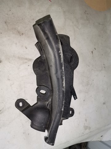 Уплотнитель под капот 51767349602 BMW