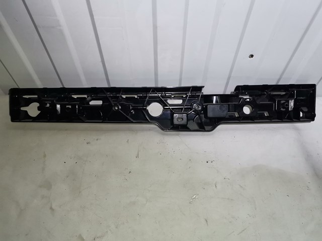BMW 51777387346 Кронштейн наружной накладки порога правой в наличии Винница