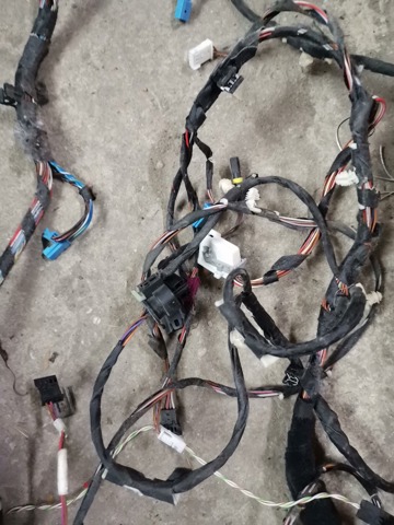 61128714777 BMW Жгут проводов передней двери купить в Винница