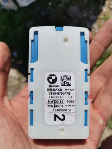 Блок предохранителей задний, салонный 61358795478 BMW