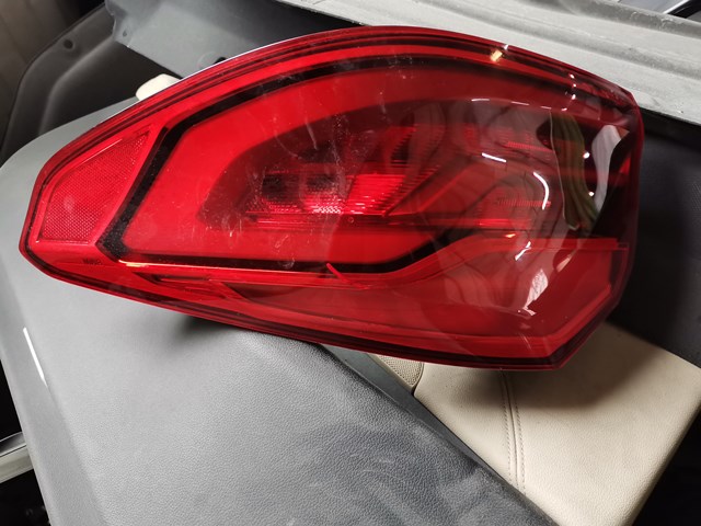 Фара задняя правая внешняя 63217376470 BMW