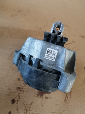 Правая опора двигателя 6860488 BMW