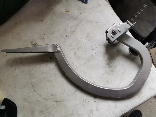 7366397 BMW Петля крышки багажника купить в Николаев