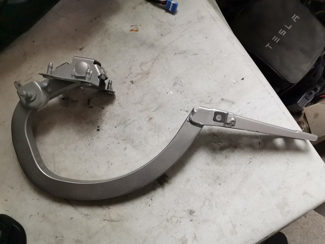 Завеса крышки багажника 7366397 BMW
