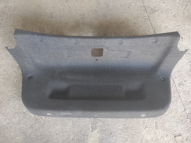 Обшивка крышки багажника 7366407 BMW