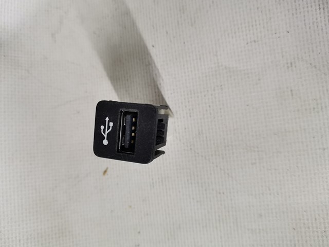 74558010 BMW