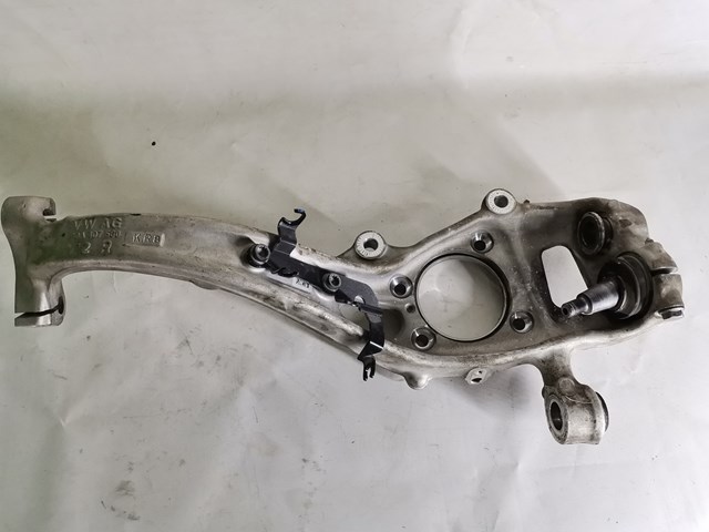 Цапфа передняя правая 80A407560 VAG