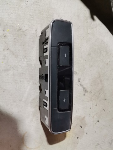 Блок управления печкой 80A919158 VAG