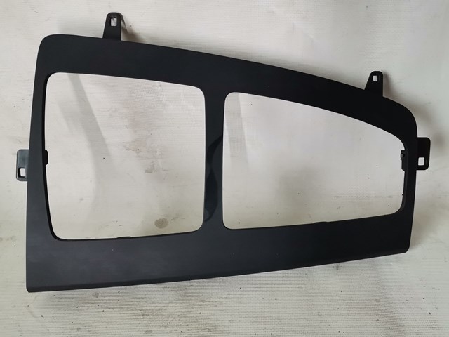 Накладка декоративная центральной консоли 80B864241C6PS VAG