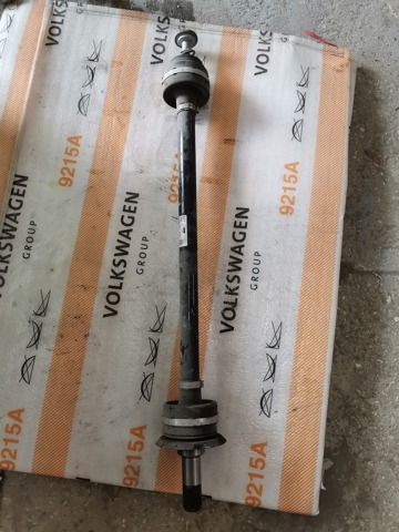 Полуось задняя, правая 8664048 BMW