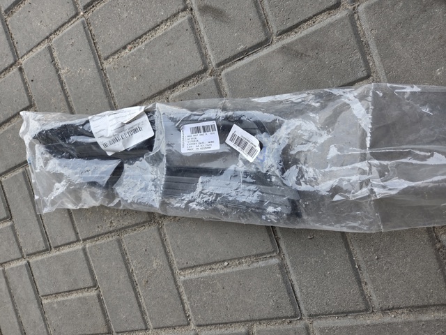 Заглушка противотуманки передней правой 8K0807682K VAG