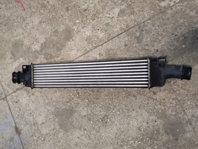 Охладитель наддувочного воздуха 8W0145805AD VAG