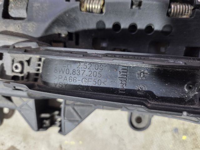 8W0837205 VAG Ручка двери левой наружная передняя/задняя купить в Киев