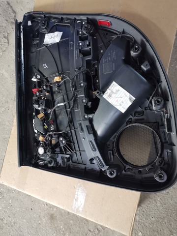 VAG 8W0867303BWFA в наличии Житомир