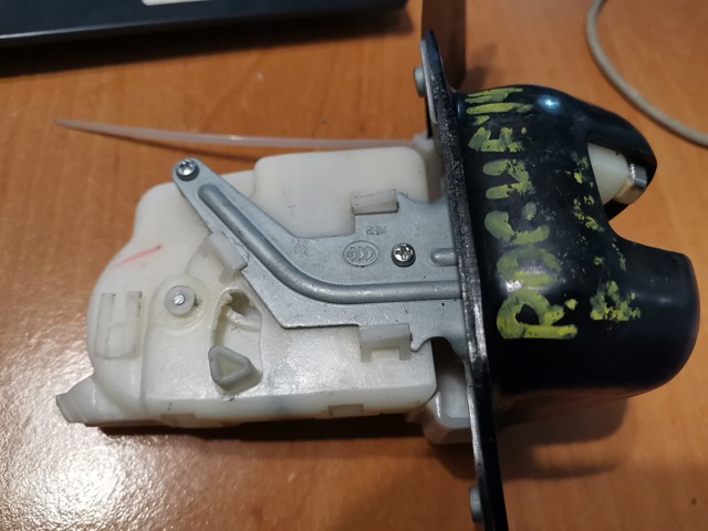NISSAN 905024CL0A Замок багажника в наличии Украина