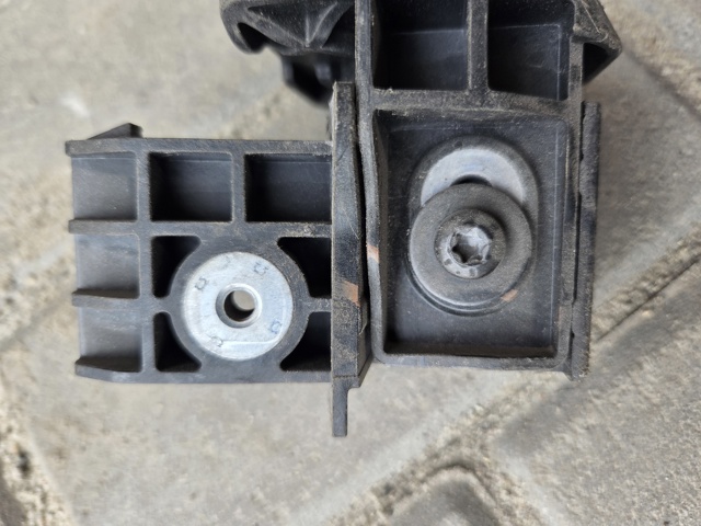 PORSCHE 9Y0807711C в наличии Ирпень